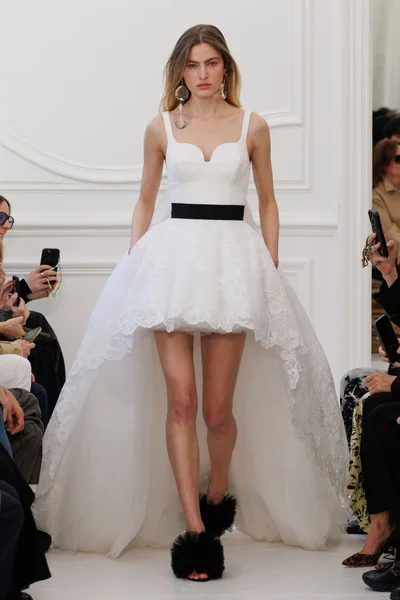 Look 50
